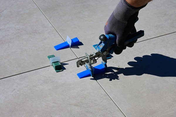 Pose de carrelage : conseils pour intérieur et extérieur